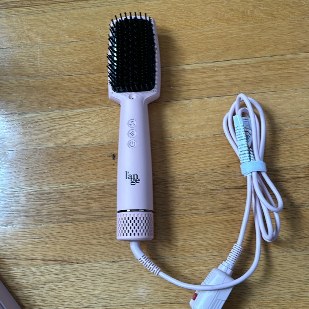 Hair straightening brush